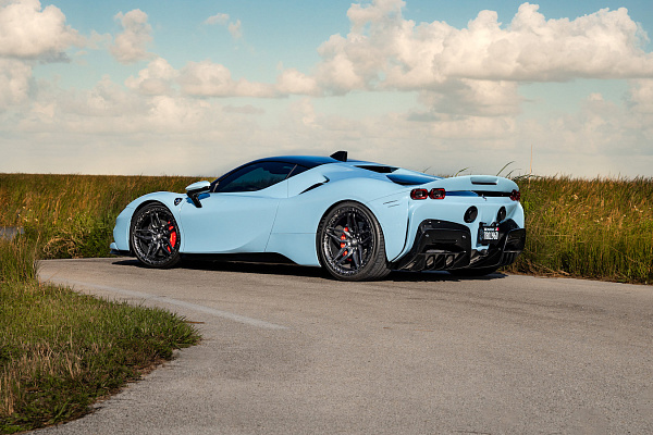 Фото дисков Strasse Wheels SV4-RS Deep Concave FS Черный сатин на Ferrari SF90