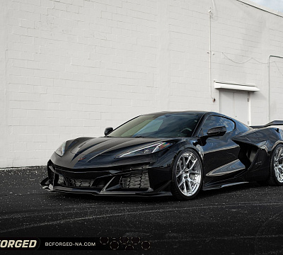 Фото дисков BC Forged HCS02 на Chevrolet Corvette C8