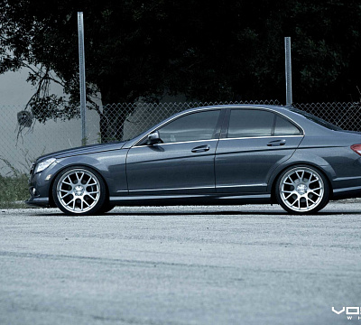 Фото дисков Vossen CV2 на Mercedes-Benz C-Class (W204)