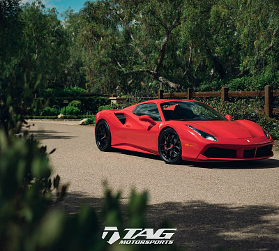 Фото дисков HRE R101 Lightweight на Ferrari 488