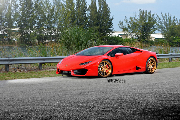 Фото дисков Strasse Wheels SM5R Deep Concave Monoblock Сатиновая медь на Lamborghini Huracan