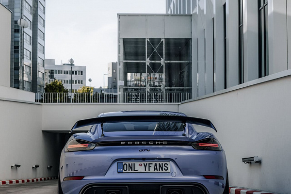 Фото дисков Brixton Forged PF7-RS Черный сатин на Porsche Cayman III