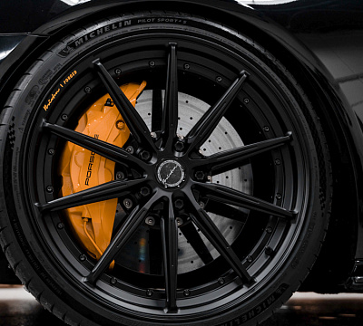 Фото дисков Brixton Forged R11-R на Porsche Panamera II