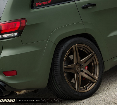 Фото дисков BC Forged HC052 на Jeep Grand Cherokee IV