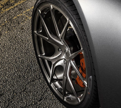 Фото дисков Strasse Wheels SM5R Deep Concave Monoblock на Mercedes-Benz AMG GT I