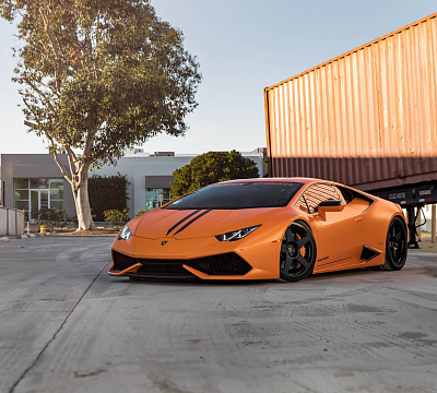 Фото дисков HRE 305M на Lamborghini Huracan