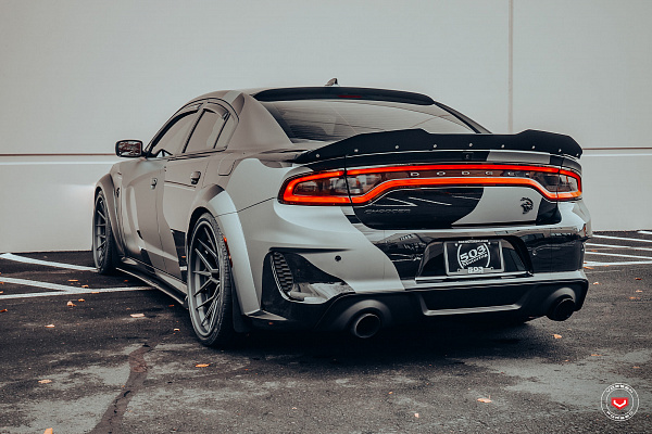 Фото дисков Vossen M-X3 (3-Piece) Сатиновый графит на Dodge Charger VII