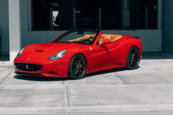 Фото дисков HRE P101 Черный сатин на Ferrari California