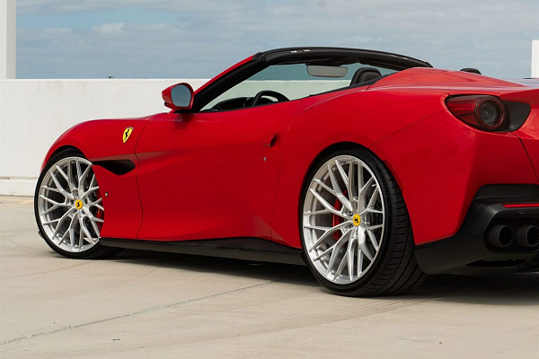 Фото дисков Anrky AN10 Глянцевый лак на Ferrari Portofino