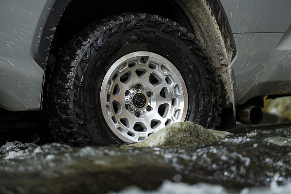 Фото дисков Black Rhino CONGO  на Toyota Tundra III