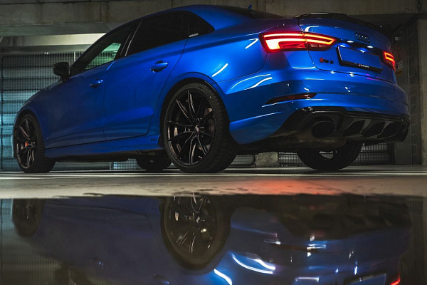 Фото дисков Bola B19 Черный глянец на Audi A/S/RS 3 (8V)