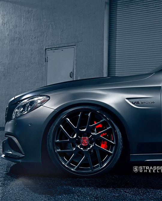 Фото дисков SM7T Deep Concave Черный сатин на Mercedes-Benz C-Class (W205)