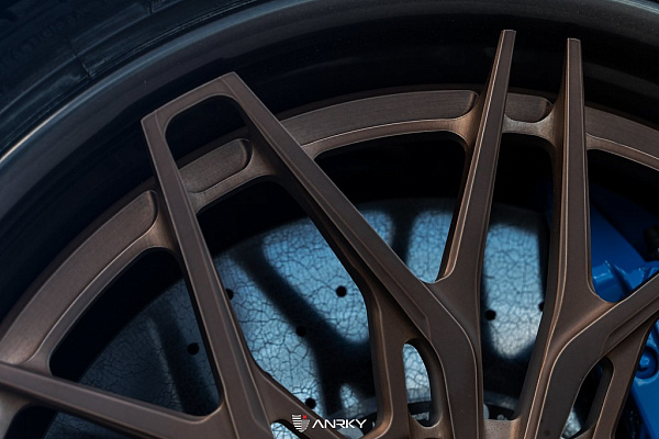 Фото дисков Anrky S3-X1 Сатиновая бронза на Porsche 911 VIII