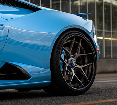 Фото дисков Brixton Forged PF7 на Lamborghini Huracan