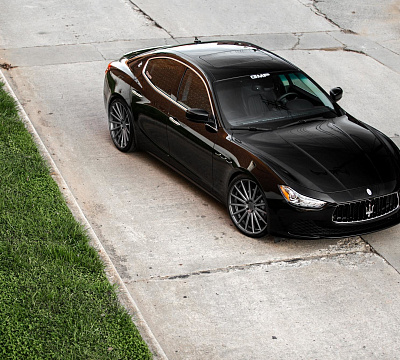 Фото дисков Vossen VFS-2 на Maserati Ghibli