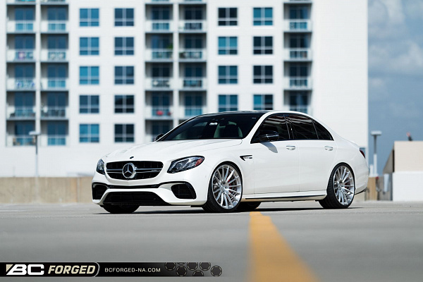 Фото дисков BC Forged RZ15 Глянцевый лак на Mercedes-Benz E-Class (W213, S213, C238)