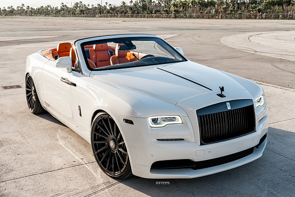 Фото дисков Strasse Wheels SV15T Deep Concave Duoblock RR Черный глянец на Rolls-Royce Ghost I