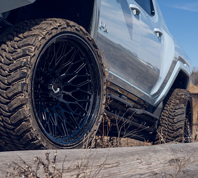 Фото дисков Vossen GNX-02 на GMC Hummer EV