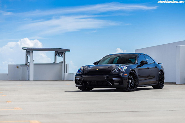 Фото дисков HRE P200 Черный глянец на Porsche Panamera II