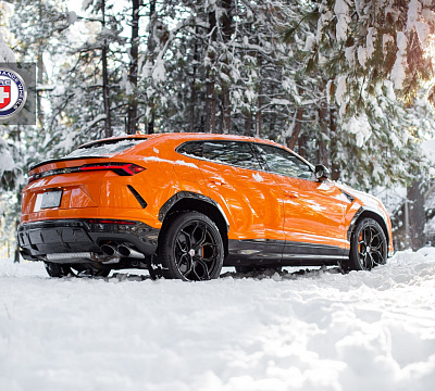 Фото дисков HRE P111SC на Lamborghini Urus