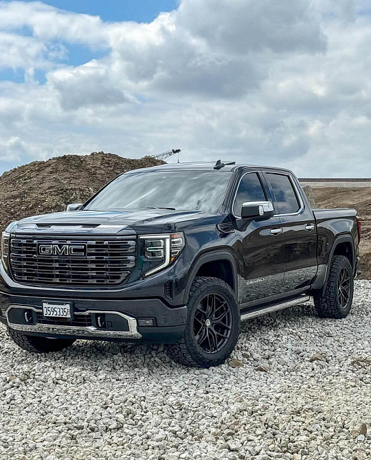 Фото дисков P161 Черный сатин на GMC Sierra IV