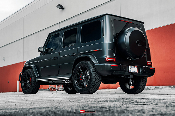 Фото дисков HRE P104SC Черный сатин на Mercedes-Benz G-Class III