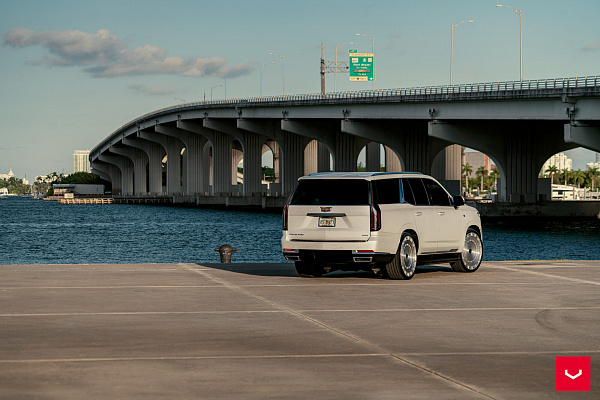 Фото дисков Vossen HF-9 Глянцевый лак на Cadillac Escalade V