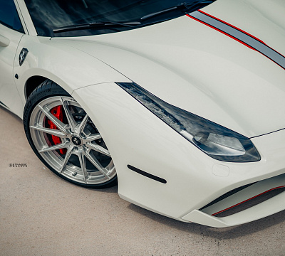 Фото дисков Strasse Wheels SV10 Deep Concave Duoblock на Ferrari 488
