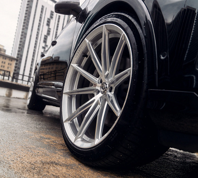 Фото дисков Vossen HFX-2 (5-Lug) на Audi Q7 (4M)