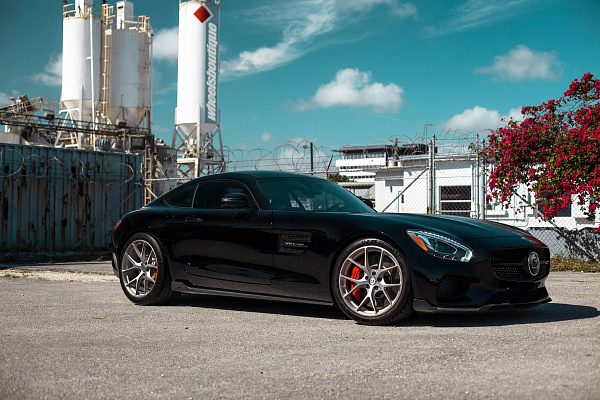 Фото дисков HRE P101 Сатиновый тонированный лак на Mercedes-Benz AMG GT I
