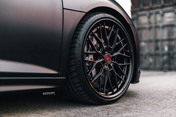 Фото дисков Strasse Wheels SV10M Deep Concave FS Другой цвет на Audi R8 (4S)