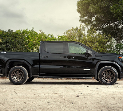 Фото дисков 4PLAY 4P06 на GMC Sierra IV