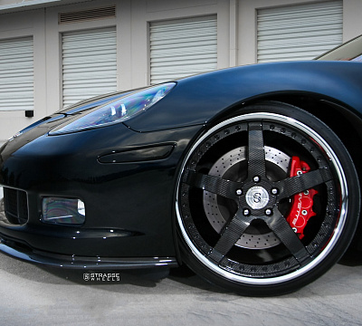 Фото дисков Strasse Wheels S5 Signature на Chevrolet Corvette C6