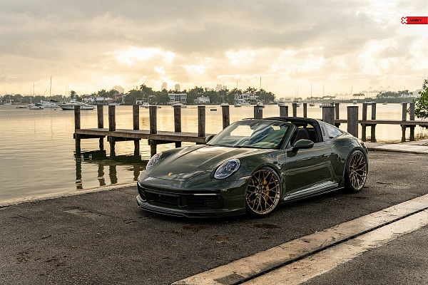 Фото дисков Anrky AN10 Глянцевое темное золото на Porsche 911 VIII