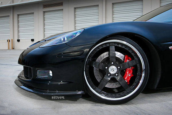Фото дисков Strasse Wheels S5 Signature Другой цвет на Chevrolet Corvette C6
