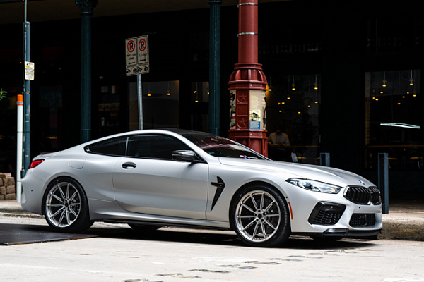 Фото дисков Brixton Forged R11-R Полированный лак на BMW 8/M8