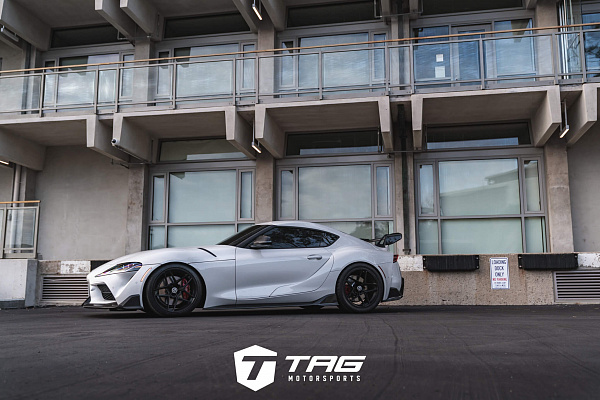 Фото дисков HRE FF11 Черный сатин на Toyota Supra A90