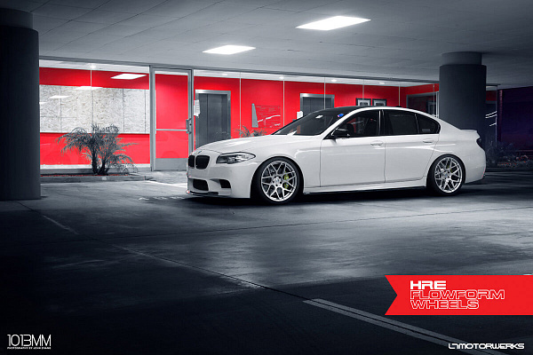 Фото дисков HRE FF01 Серебро на BMW 5/M5 (F10)