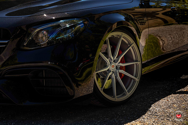 Фото дисков Vossen M-X2 Сатиновый лак на Mercedes-Benz E-Class (W213, S213, C238)