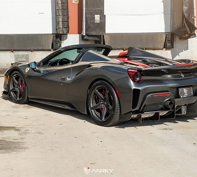 Фото дисков Anrky RS5.3 на Ferrari 812