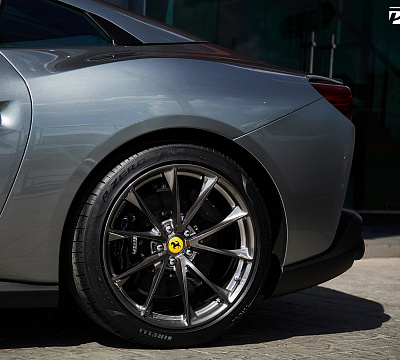 Фото дисков HRE P204 на Ferrari Portofino