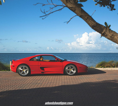Фото дисков HRE 305 на Ferrari F355