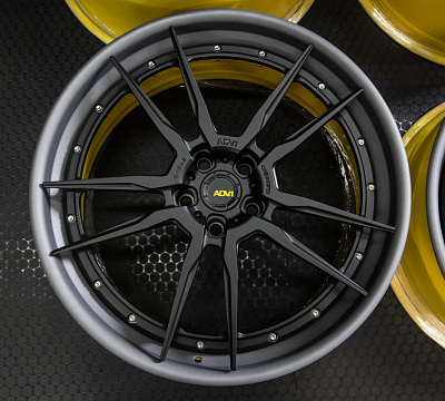 ADV.1 ADV5.2 Track Spec CS