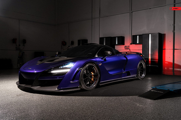 Фото дисков Anrky AN33 Черный сатин на McLaren 720S