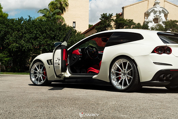 Фото дисков Anrky AN28 Полированный лак на Ferrari GTC4Lusso