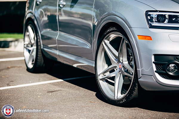 Фото дисков HRE P107 Глянцевый тонированный лак на Audi Q3 (8U)