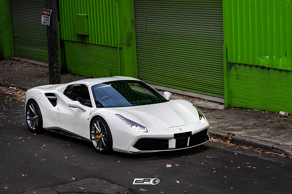 Фото дисков HRE P104 Сатиновый тонированный лак на Ferrari 488