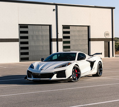 Фото дисков Anrky XR-105 на Chevrolet Corvette C8