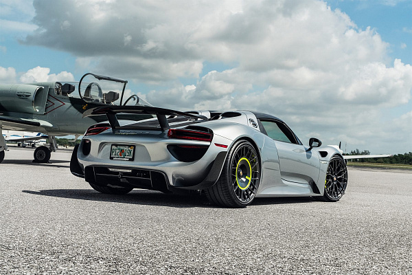 Фото дисков Anrky AN20 Aerosport Глянцевый темный лак на Porsche 918 Spyder