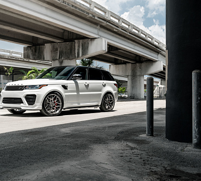 Фото дисков Vossen UV-1 на Land Rover Range Rover Sport II